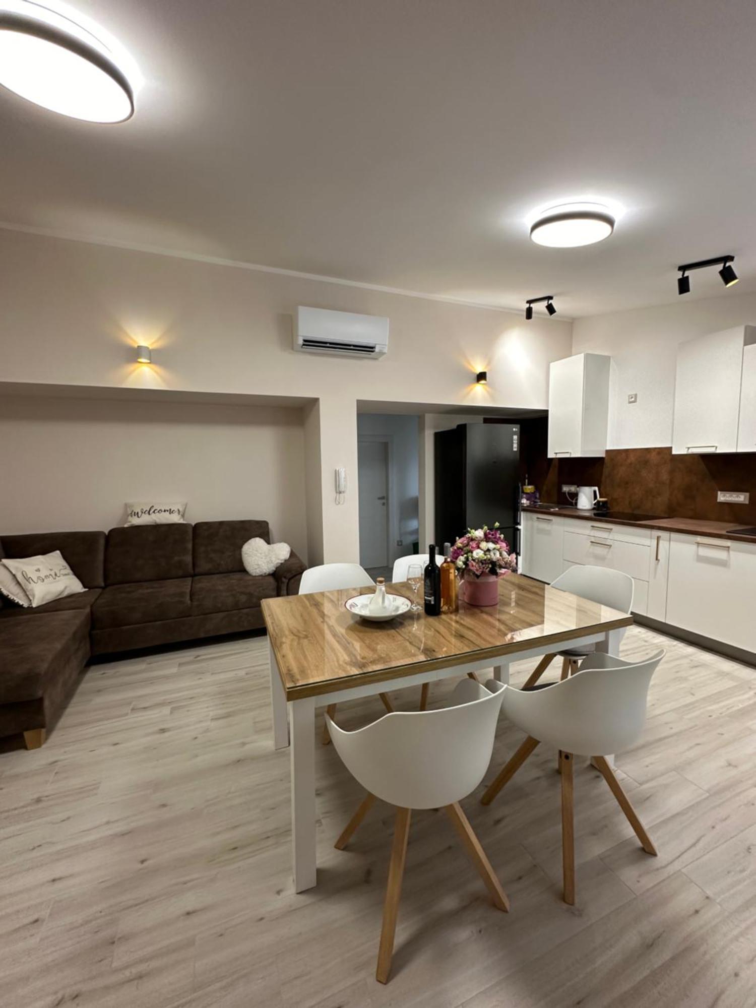 Bee House Suite - Brand New Apartment 100 M From Sea Kaštela Exteriér fotografie
